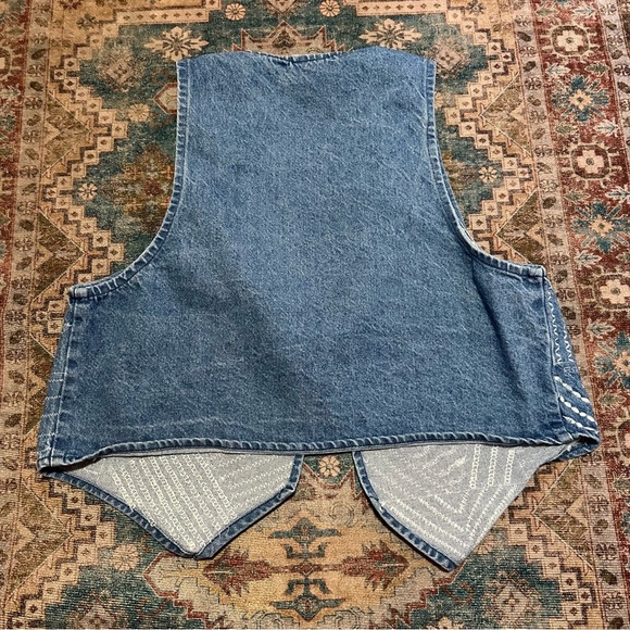 Y2K Denim vest with white embroidered accents one size - Picture 12 of 13